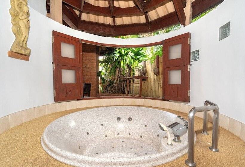 Friendship Beach Resort & Atmanjai Wellness Centre