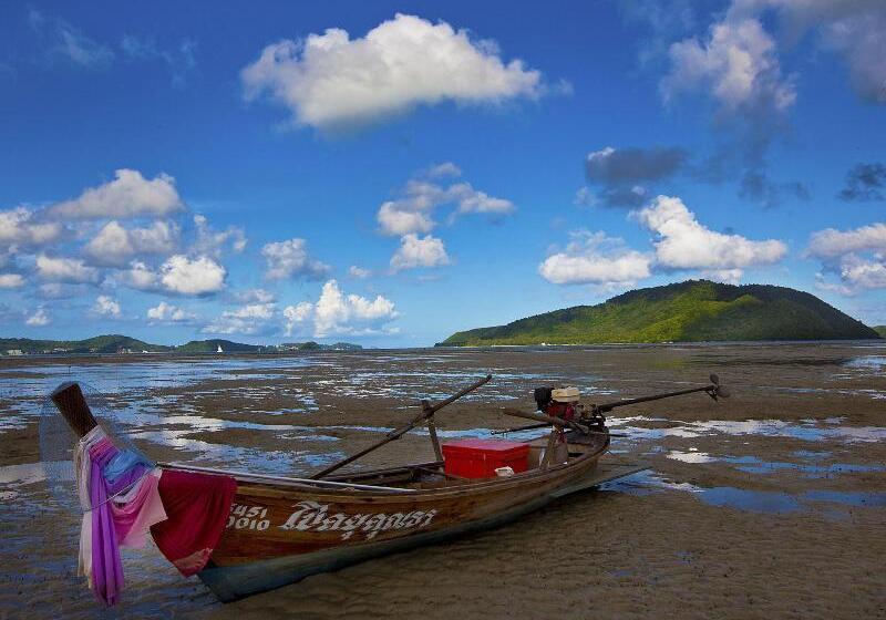 Friendship Beach Resort & Atmanjai Wellness Centre