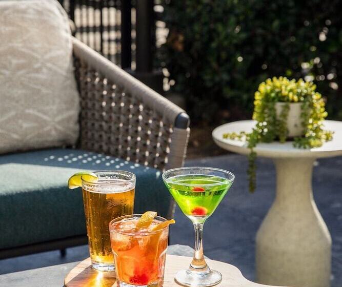 Ayres Hotel Huntington Beach/fountain Valley