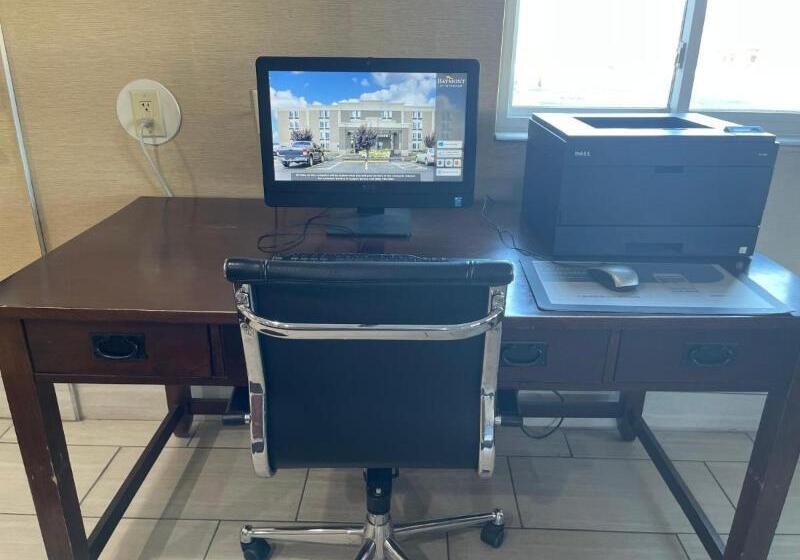 ホテル Baymont By Wyndham Scranton Dunmore
