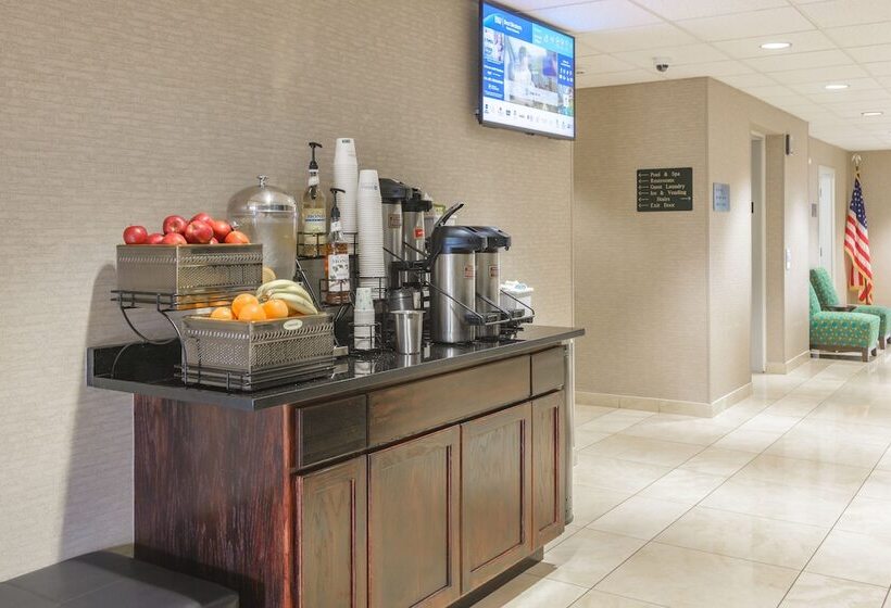 فندق Best Western Concord Inn And Suites