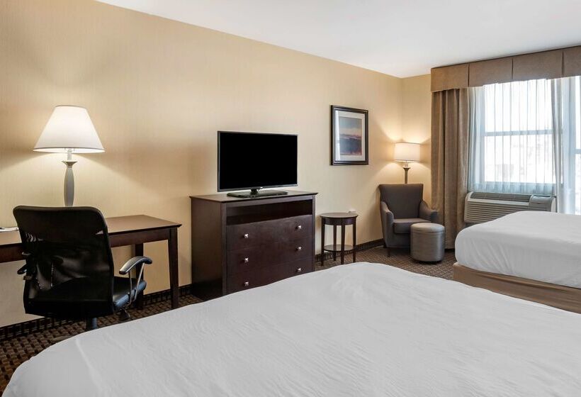 Отель Best Western Plus Philadelphia Airport South At Widener University