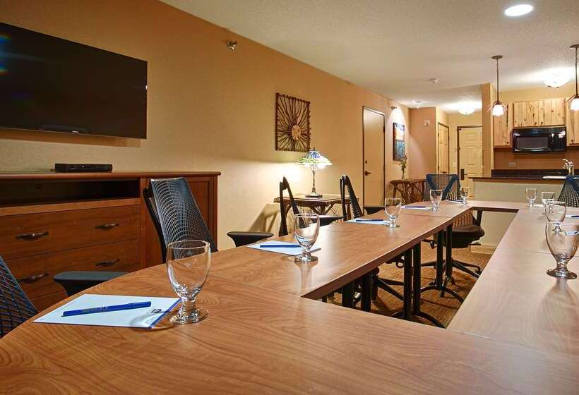 בית מלון כפרי Best Western Premier The Lodge On Lake Detroit