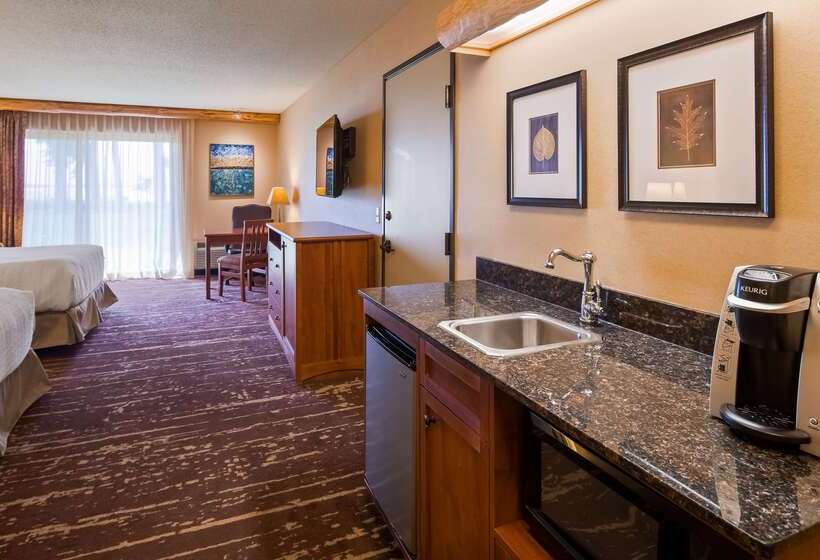 בית מלון כפרי Best Western Premier The Lodge On Lake Detroit