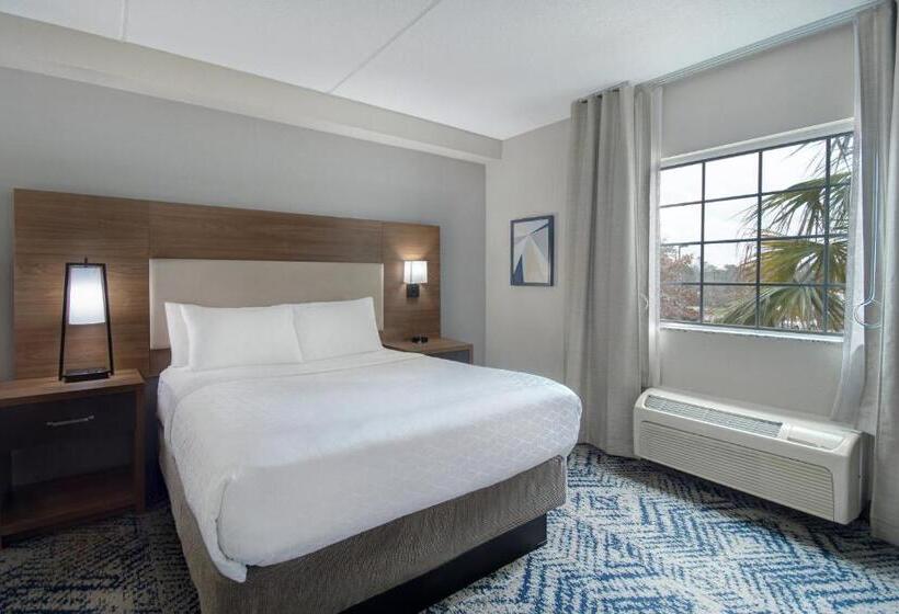 호텔 Candlewood Suites Columbia Fort Jackson, An Ihg