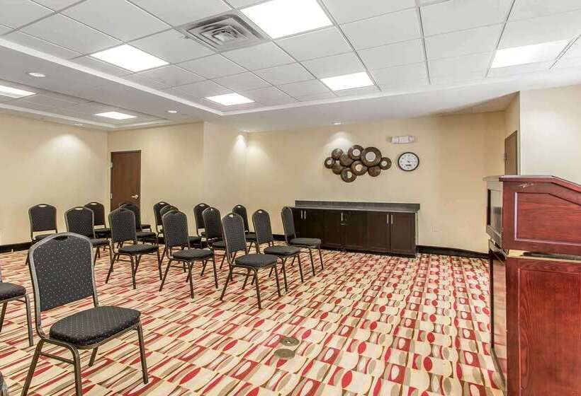 هتل Comfort Suites Lawton Near Fort Sill