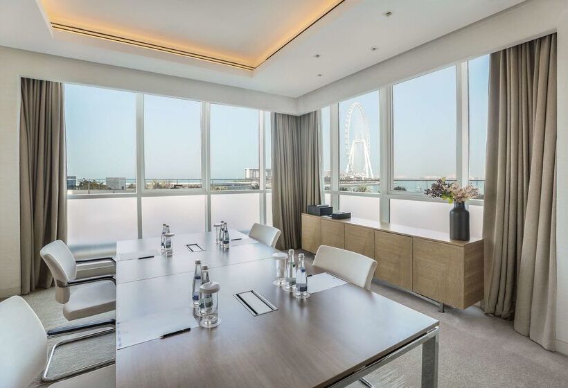 Отель Doubletree By Hilton  Dubai  Jumeirah Beach