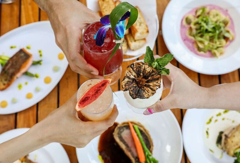 Отель Doubletree By Hilton  Dubai  Jumeirah Beach