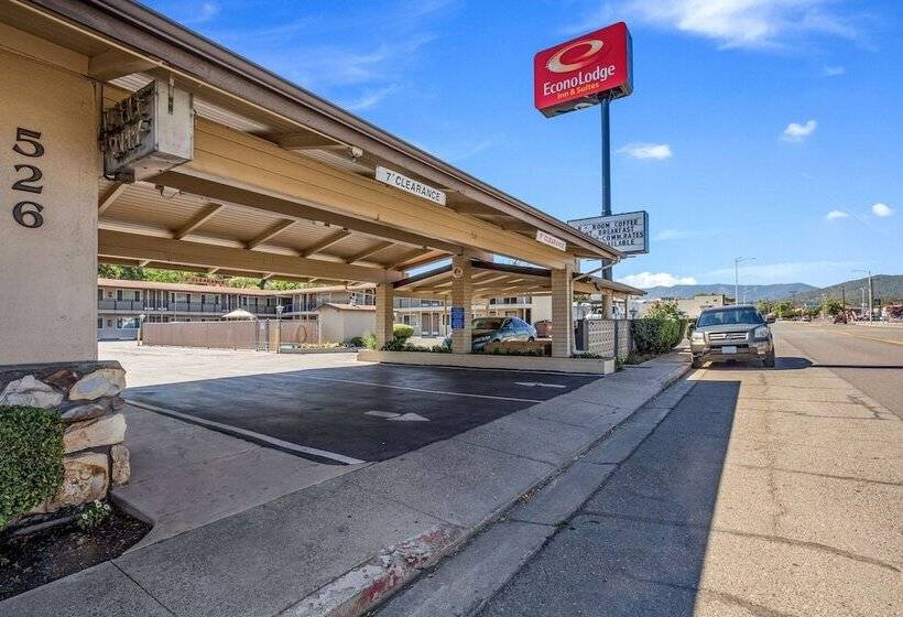 酒店 Econo Lodge Inn & Suites