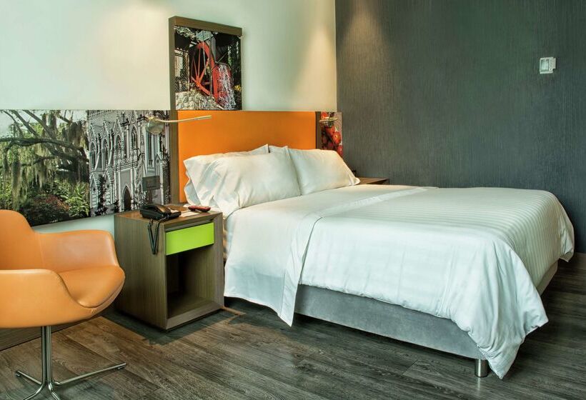 هتل Hampton By Hilton Cali, Colombia