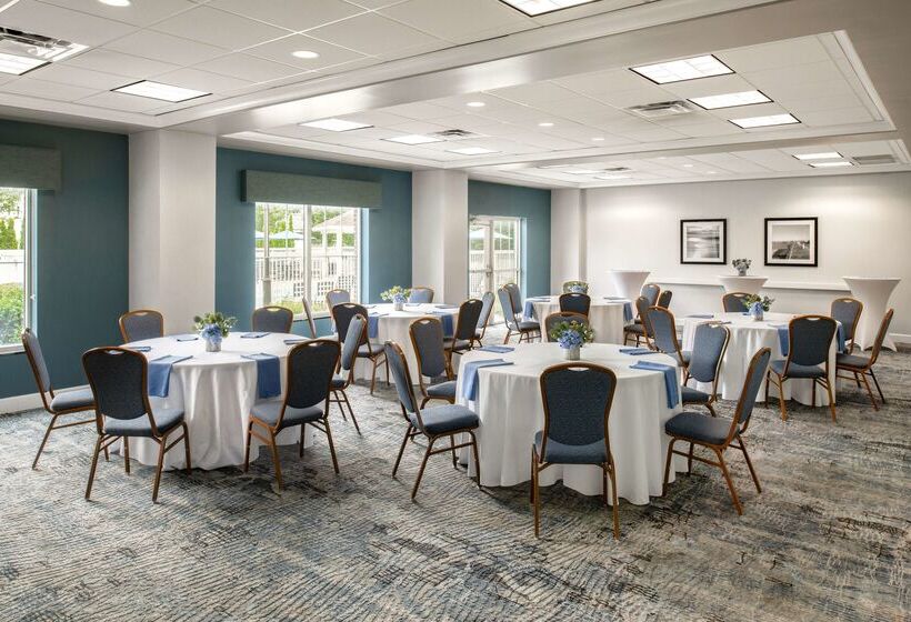 هتل Hampton Inn & Suites Cape Cod West Yarmouth