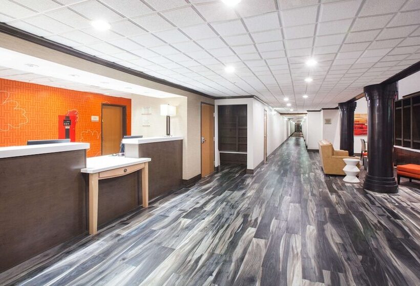 هتل Hawthorn Extended Stay By Wyndham Corpus Christi