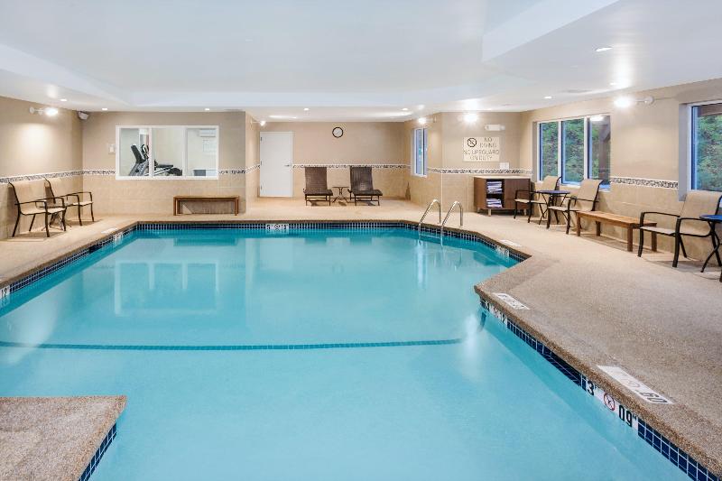 فندق Holiday Inn Express & Suites Tilton, An Ihg