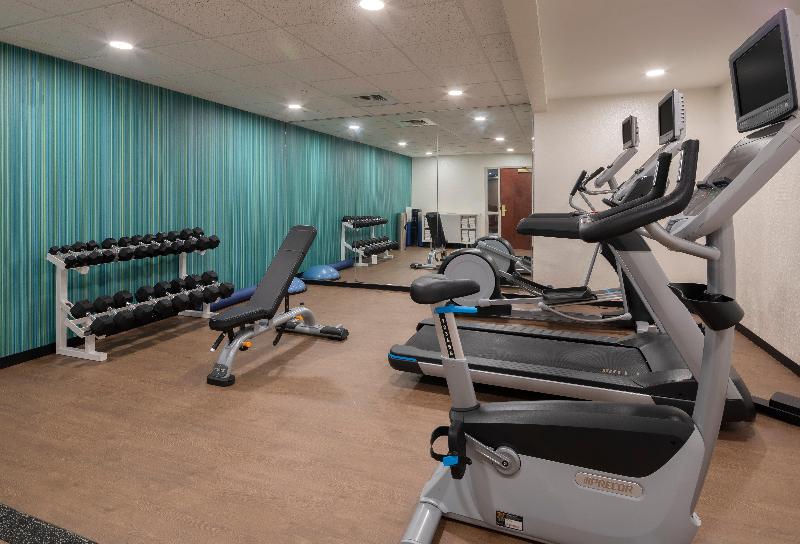 فندق Holiday Inn Express & Suites Tilton, An Ihg