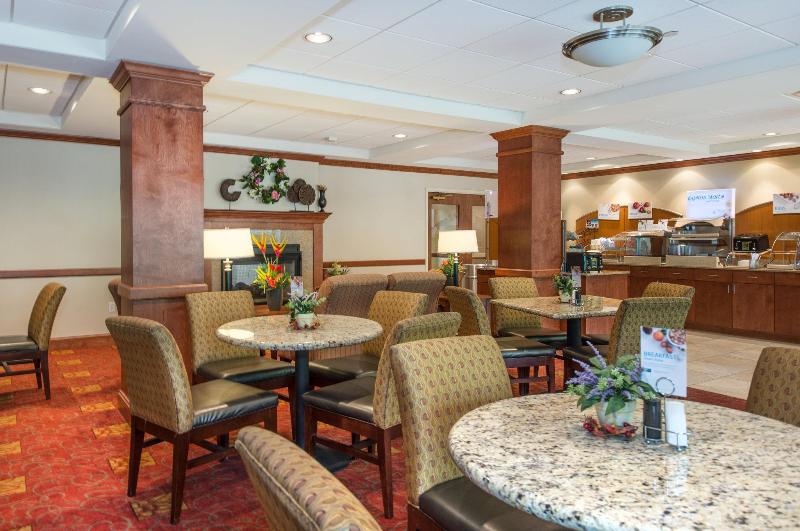 فندق Holiday Inn Express & Suites Tilton, An Ihg
