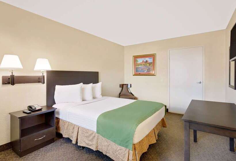 هتل Howard Johnson By Wyndham Las Vegas Near The Strip