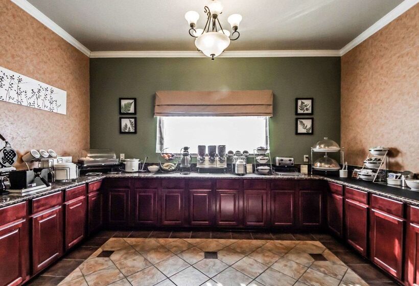 Отель Sleep Inn & Suites