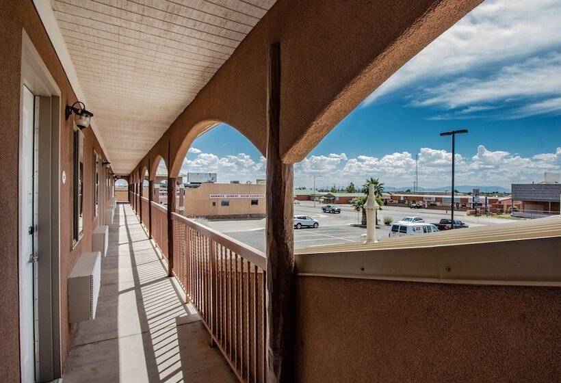 فندق Suburban Studios Alamogordo