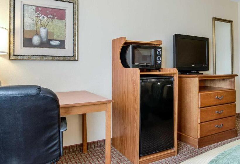 فندق Super 8 By Wyndham Great Bend