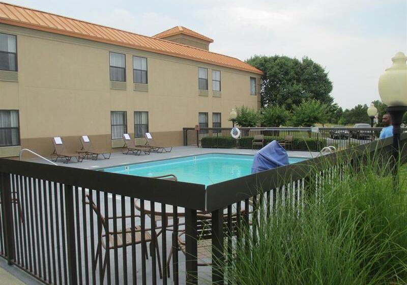 Surestay Plus Hotel By Best Western Roanoke Rapids I 95