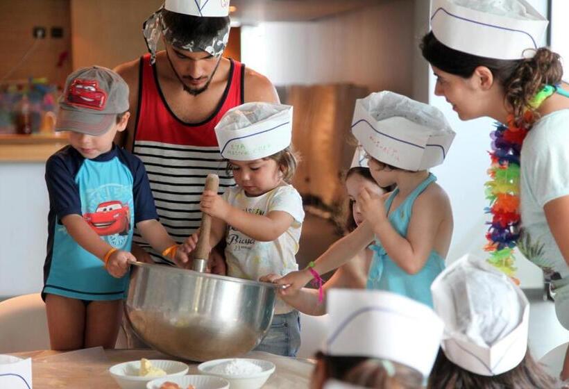 ホテル Thalatta Seaside