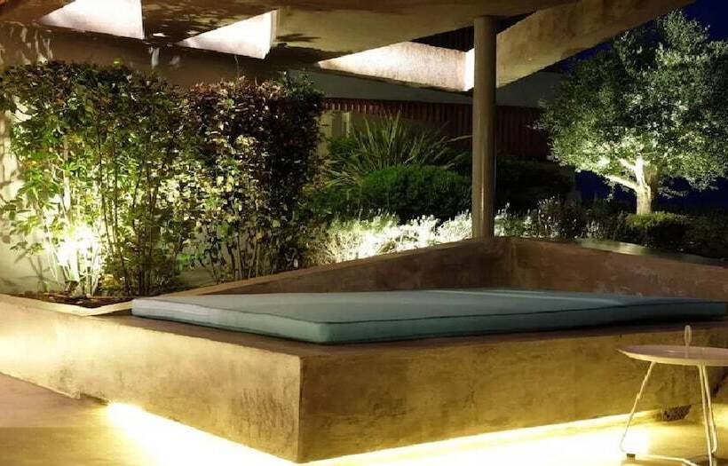 ホテル Thalatta Seaside