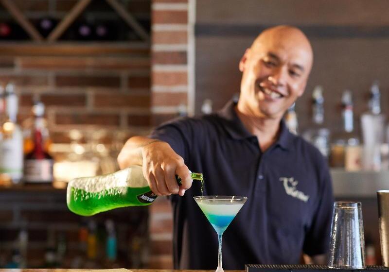 هتل The Iso By Castle