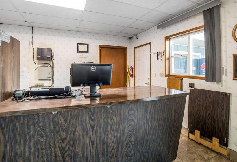 מוטל Rodeway Inn & Suites