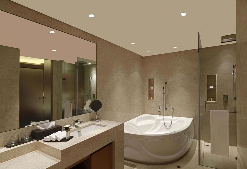 호텔 Doubletree By Hilton Punechinchwad