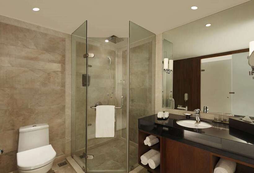 호텔 Doubletree By Hilton Punechinchwad