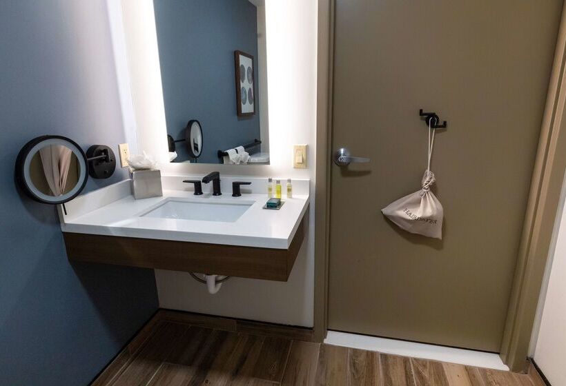 בית מלון כפרי Doubletree By Hilton Tinton Falls Eatontown