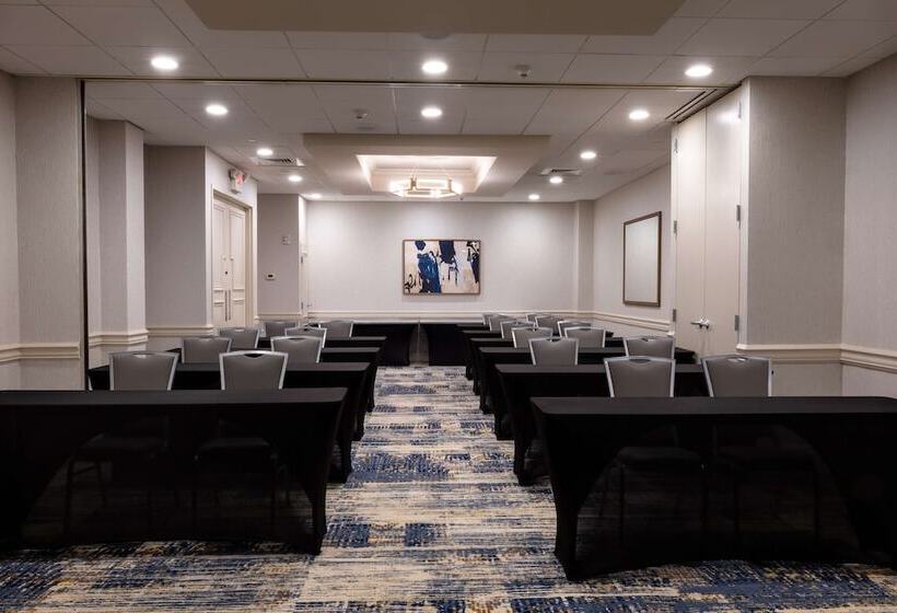 בית מלון כפרי Doubletree By Hilton Tinton Falls Eatontown