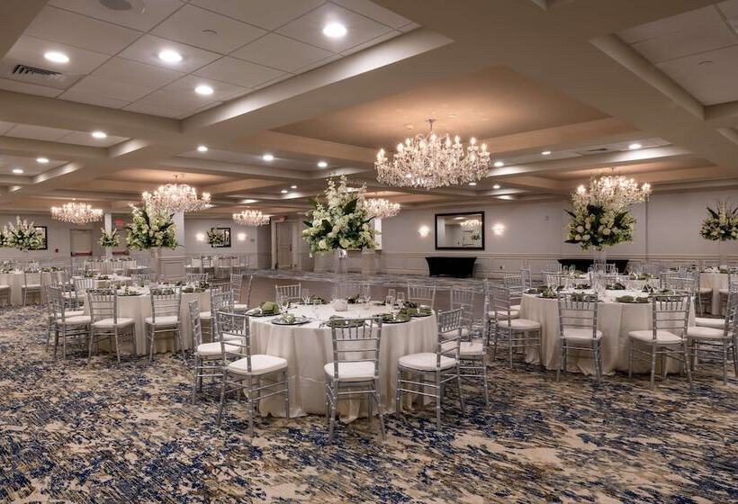 בית מלון כפרי Doubletree By Hilton Tinton Falls Eatontown
