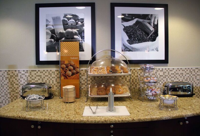 فندق Hampton Inn & Suites Manteca