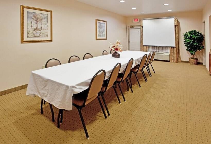 Holiday Inn Express Hotel & Suites Camden I20  By Ihg