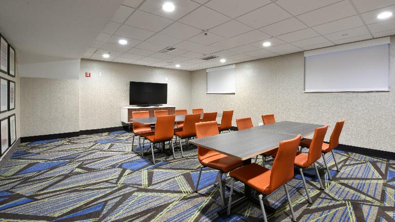 فندق Holiday Inn Express Staten Island West, An Ihg
