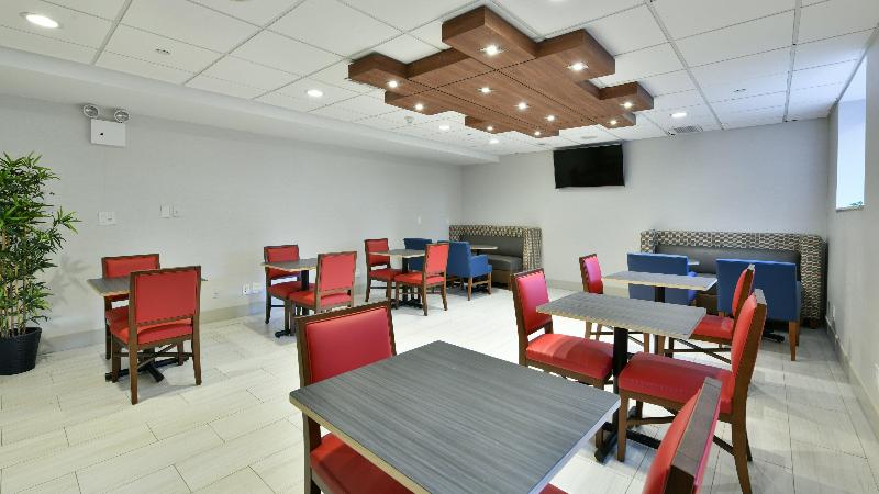 فندق Holiday Inn Express Staten Island West, An Ihg