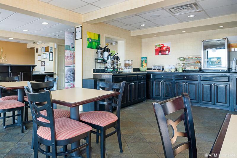 Отель Quality Inn Calhoun North I75