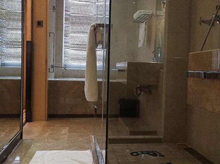 ホテル Ramada Plaza Qiandeng Kunshan