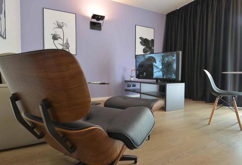 هتل Residence Il Melograno