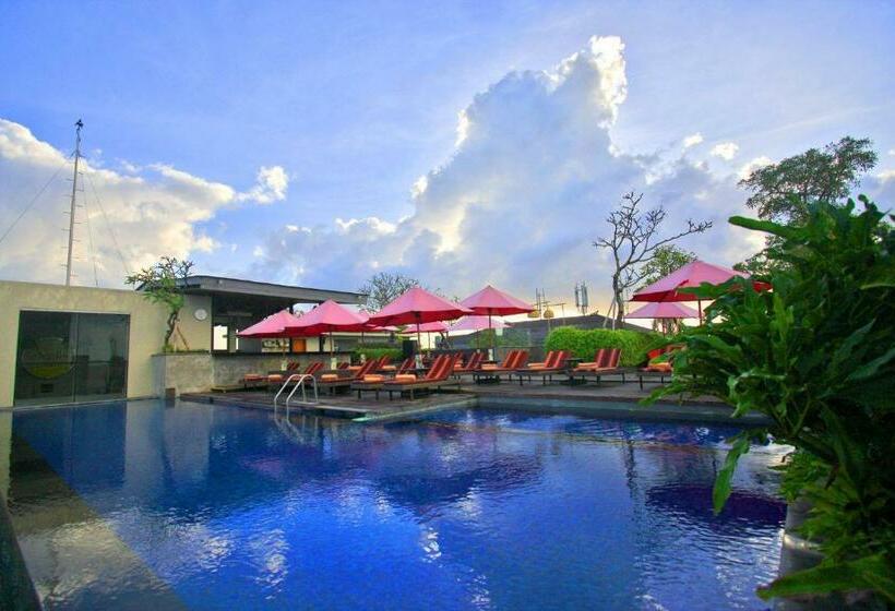 هتل Sevn Legian