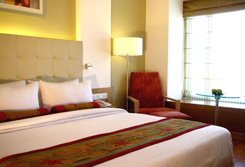 إقامة Residency Sarovar Portico