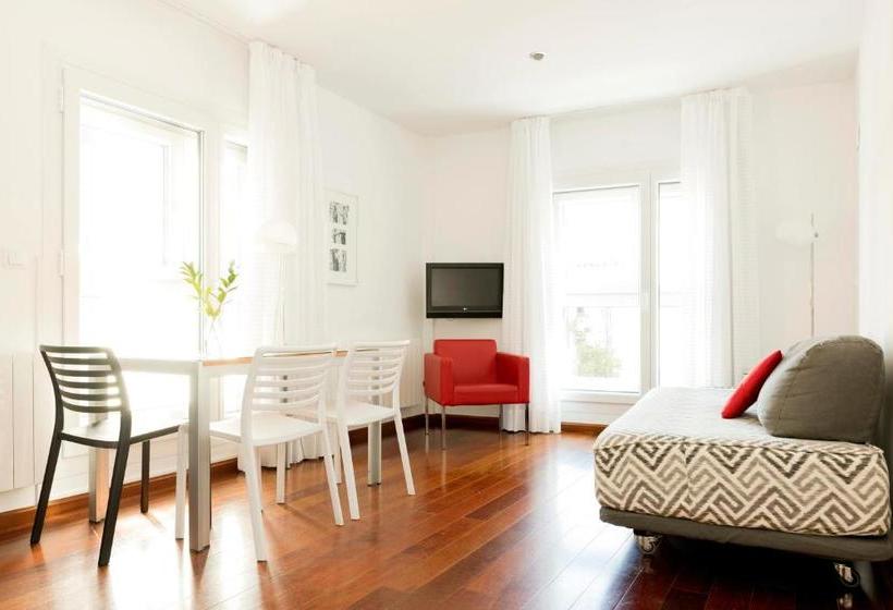 Apartamentos Sabinas El Pilar