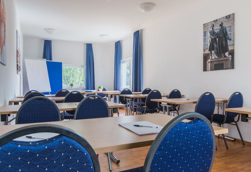 فندق a&o Weimar