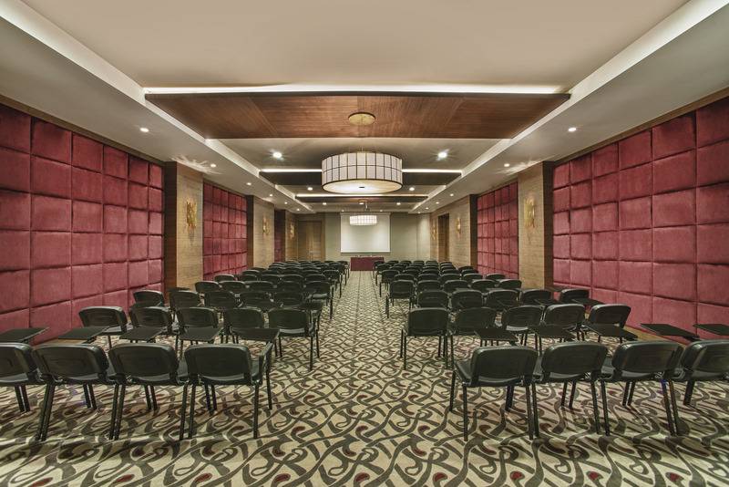 هتل Aska Lara Resort & Spa