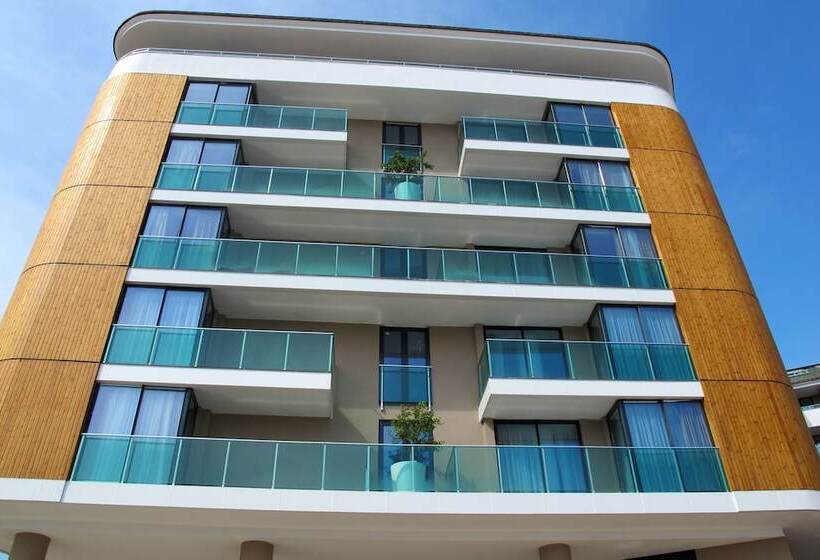 هتل Aska Lara Resort & Spa