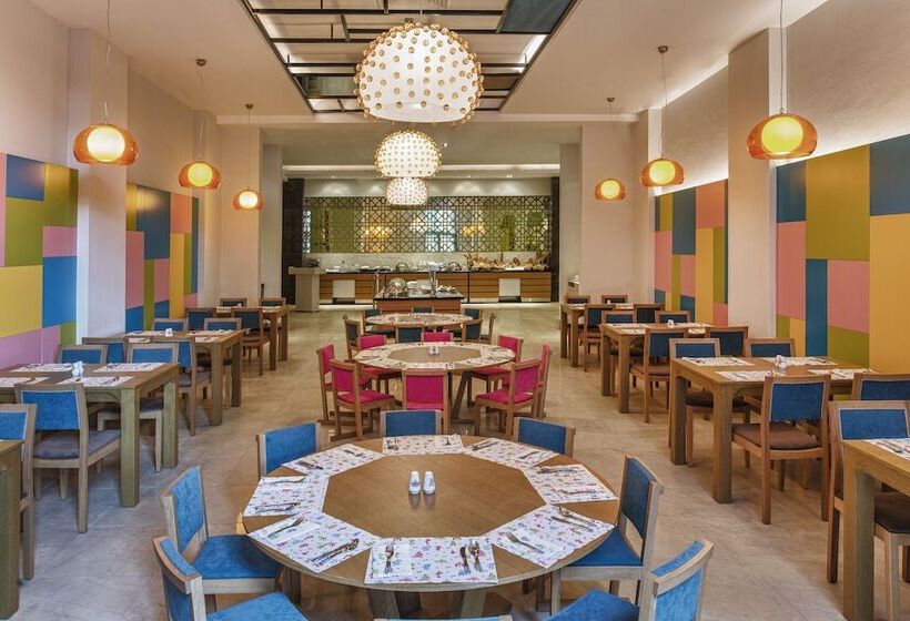 هتل Aska Lara Resort & Spa