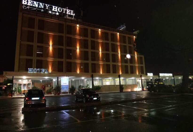 هتل Benny