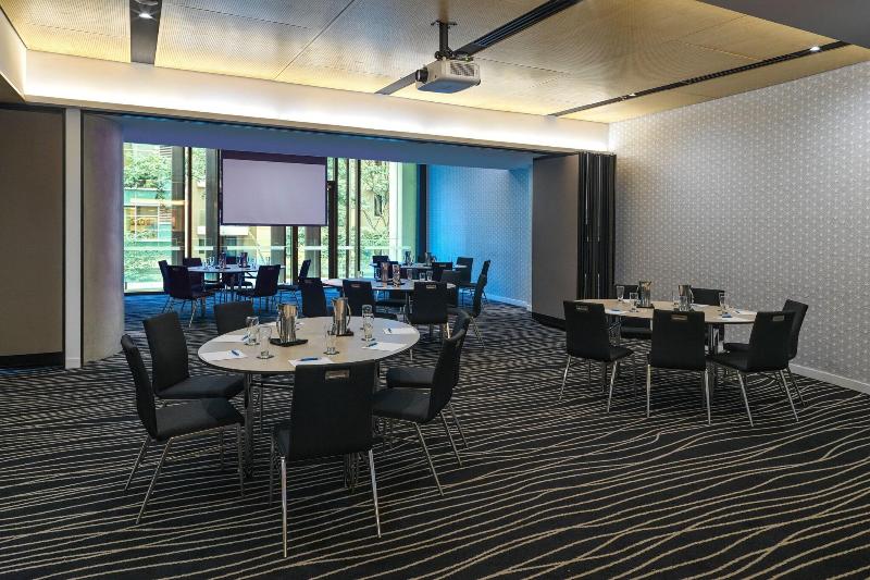 هتل Four Points By Sheraton Brisbane