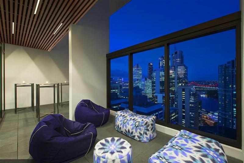 هتل Four Points By Sheraton Brisbane